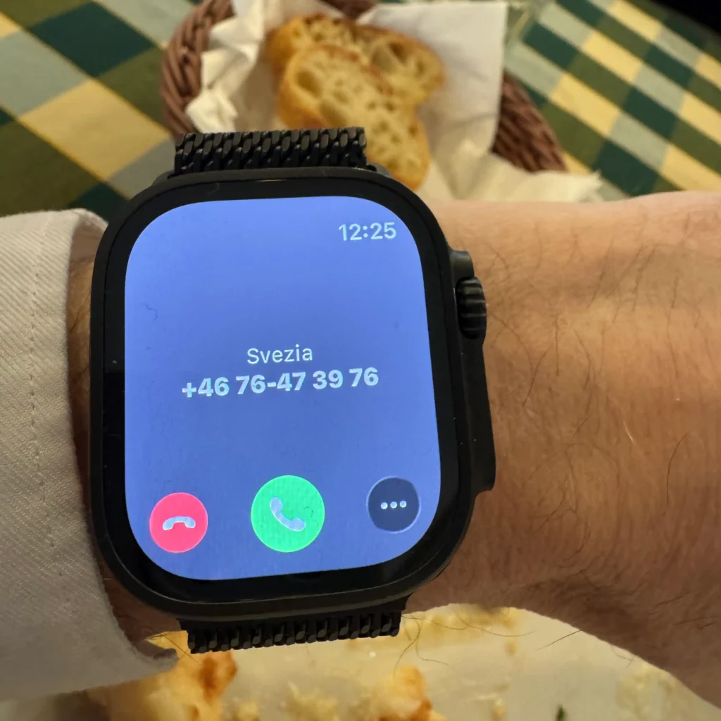 Chiamata spam dall’estero su Apple Watch con numero svedese